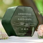 Κουτί Γάμου Ξύλινο για Ευχές σε Εξάγωνο Σχήμα με Ονόματα