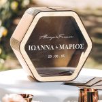 Κουτί Ευχών για Γάμο Εξάγωνο με Ονόματα και Ημερομηνία