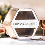 Γαμήλιο Κουτί Ευχών Εξάγωνο με Ονόματα και Μονογράμματα