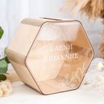 Κουτί Ευχών Γάμου Ξύλινο με Εξάγωνο Σχήμα και Ονόματα