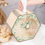 Ξύλινο Κουτί Ευχών σε Σχήμα Εξάγωνο για Βάπτιση με Όνομα