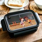 2-mykona-fagitodoxeio-lunchbox-me-ektipwsi-onoma-afierosi-black-g-035