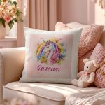 Παιδικό Μαξιλάρι με Όνομα και Σχέδιο Μονόκερο & Λουλούδια