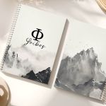 Τετράδιο Σπιράλ Α4 με Θέματα, Σχέδιο με Βουνά & Μονόγραμμα