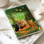 Τετράδιο Σπιράλ Α4 με Θέματα και Σχέδιο Τίγρεις στο Δάσος