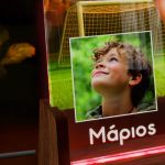 Φωτιστικό LED με Φωτογραφία και Ερυθρόλευκο Ποδοσφαιριστή