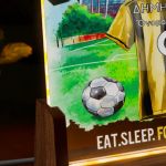 Επιτραπέζιο Φωτιστικό με Κιτρινόμαυρη Φανέλα, Δώρο για Παιδί