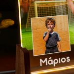 Φωτιστικό LED με Φωτογραφία και Κιτρινόμαυρο Ποδοσφαιριστή