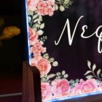 Προσωποποιημένο Φωτιστικό LED με Σχέδιο Τριαντάφυλλα